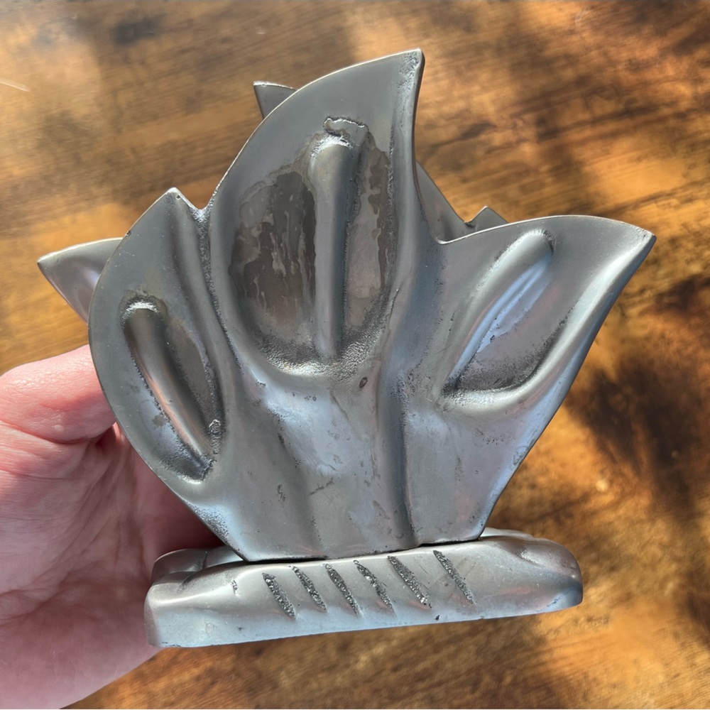Calla lily pewter napkin holder - Picture 4 of 7